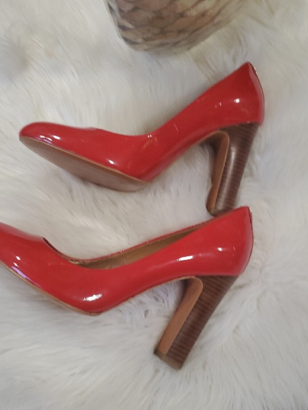 Coach Shelley Red Patent Leather Round-Toe Pumps Size 8.5 B - Picture 3 of 16